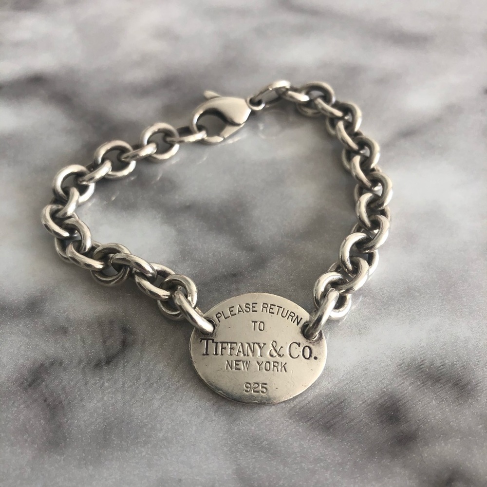 Tiffany & Co. bracelet with oval